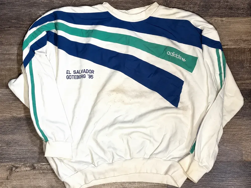 La camiseta de El Salvador usada durante el Mundial de Gotemburgo.