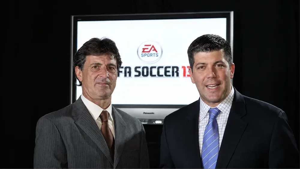 Presentación de FIFA con sus narradores.