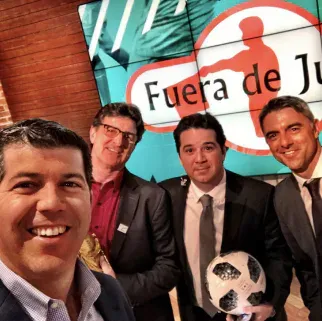 Fernando Palomo durante una cobertura europea.